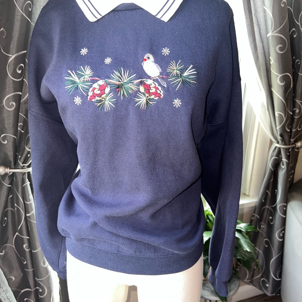 Vintage Sweater with embroidered Bird and Pinecone